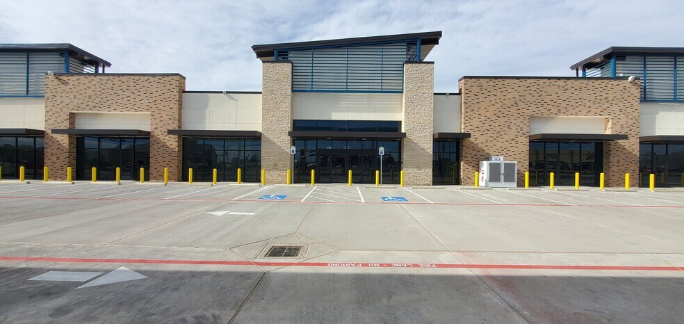 More Photos Of 3601 Billy Hext, Odessa Convenience Store For Lease