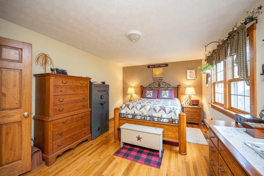 More Photos Of 17848 Garrett Hwy, Oakland Apartments For Sale