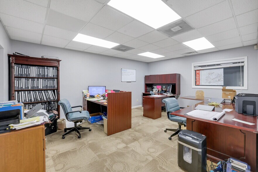 More Photos Of 19650 Ramblewood Dr, Humble Distribution For Sale