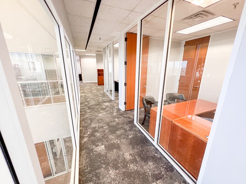 More Photos Of 400 W Illinois Ave, Midland Office For Lease