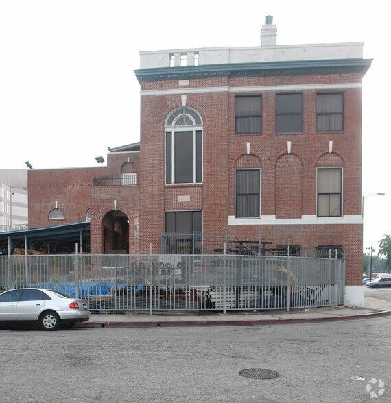 More Photos Of 900 Avila St, Los Angeles Storefront Retail Office For Lease