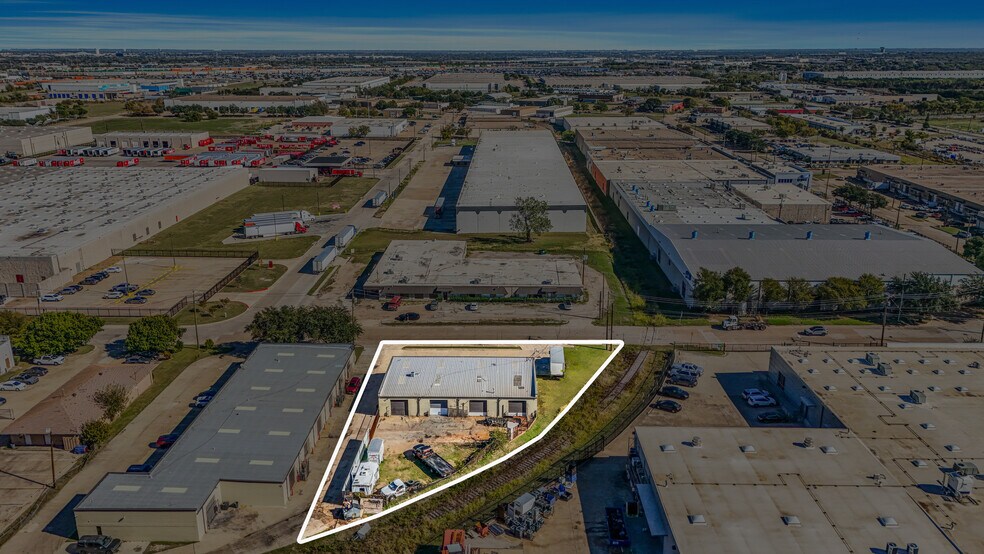 More Photos Of 8160 Moberly Ln, Dallas Light Manufacturing For Lease