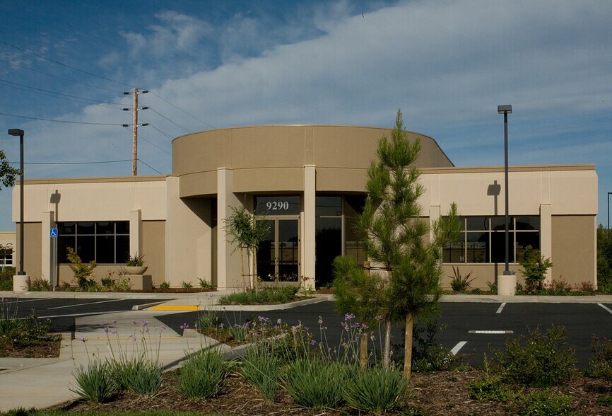 More Photos Of 9290 W Stockton Blvd, Elk Grove Office For Sale