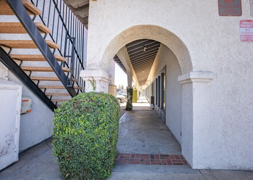 More Photos Of , Huntington Beach Office For Sale