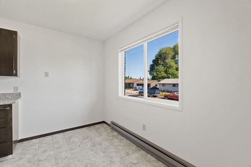 More Photos Of 107 E Hattie Ave, Coeur d'Alene Multifamily For Sale
