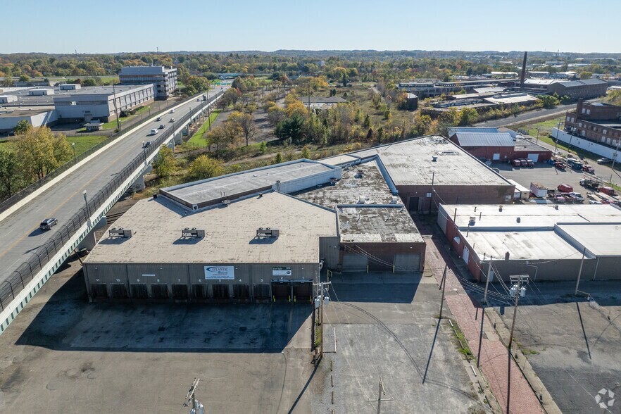 More Photos Of 430 6th St SE, Canton Refrigeration Cold Storage For Sale