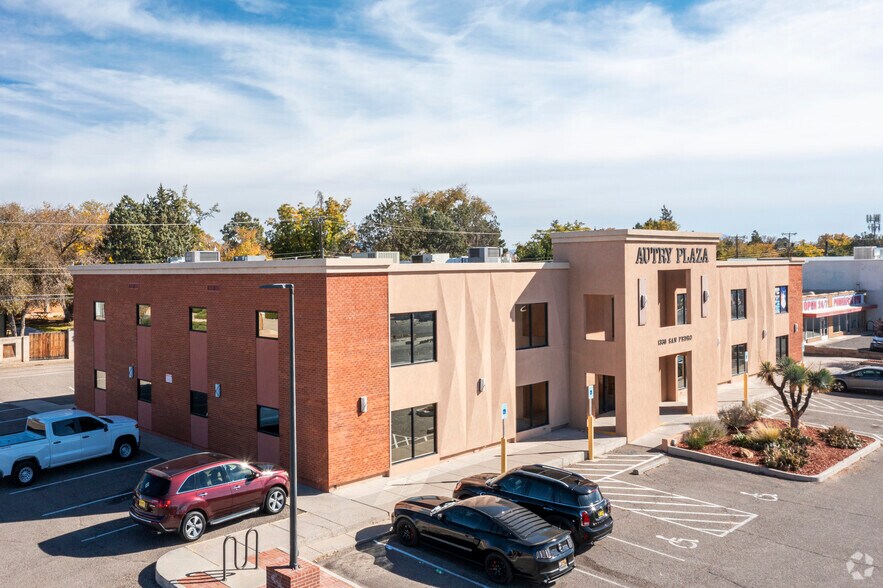 More Photos Of 1330 San Pedro Blvd NE, Albuquerque Office For Lease