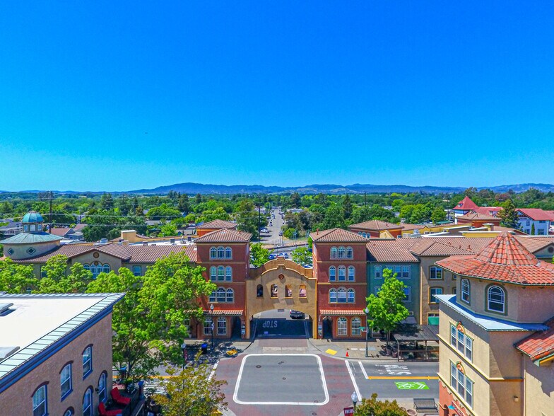 More Photos Of 220 Windsor River Rd, Windsor Apartments For Sale