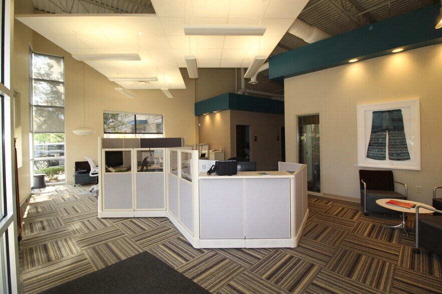 More Photos Of 200 Hoff Rd, Westerville Research And Development For Lease