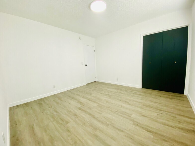More Photos Of 10603-10609 Palms Blvd, Los Angeles Apartments For Sale