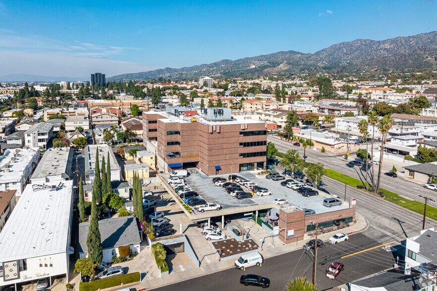 More Photos Of 601 S Glenoaks Blvd, Burbank Office For Lease
