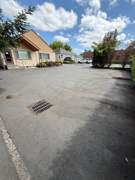 More Photos Of 4245 SW 109th Ave, Beaverton Office For Lease