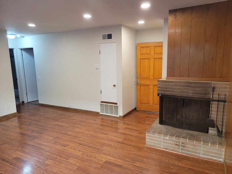 More Photos Of 132 Locksley Ave, San Francisco Multifamily For Sale