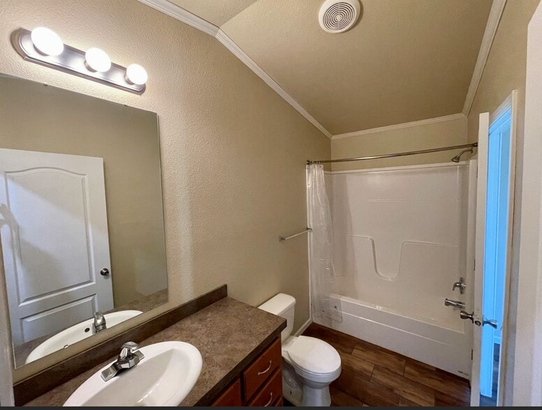 More Photos Of 475 Kiowa Ave, Bennett Manufactured Housing Mobile Home Park For Sale