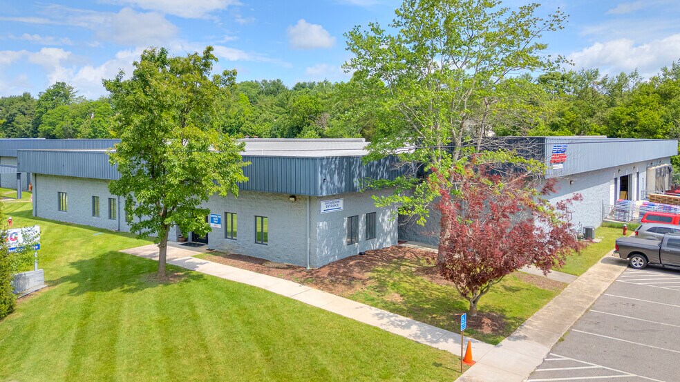 More Photos Of 700 Scattergood Dr NW, Christiansburg Distribution For Lease