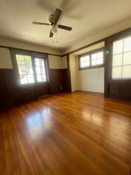 More Photos Of 3915 Bluff Pl, San Pedro Apartments For Sale