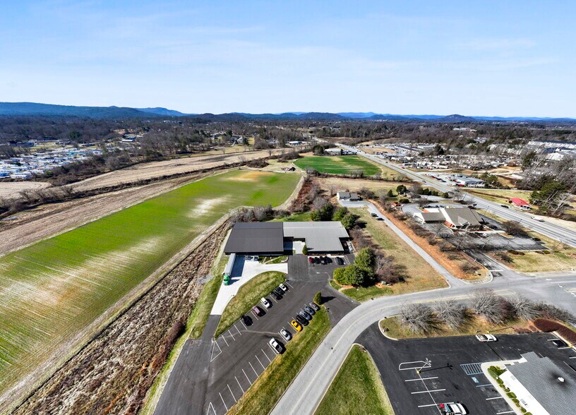 More Photos Of 110 Commercial Blvd, Flat Rock Manufacturing For Sale