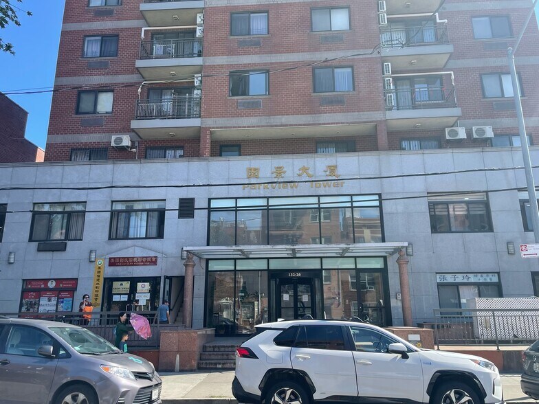 More Photos Of 13226 Avery Ave, Flushing Multifamily For Sale