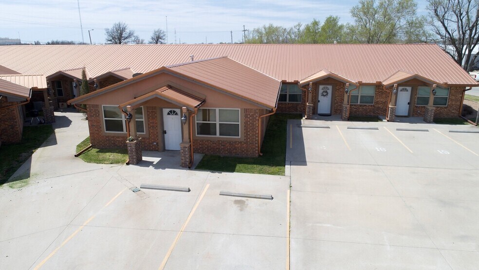 More Photos Of 2804 E 9th Ave, Winfield Apartments For Sale