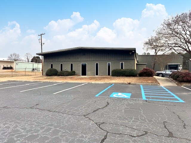Primary Photo Of 2304 River Rd, Piedmont Manufacturing For Lease