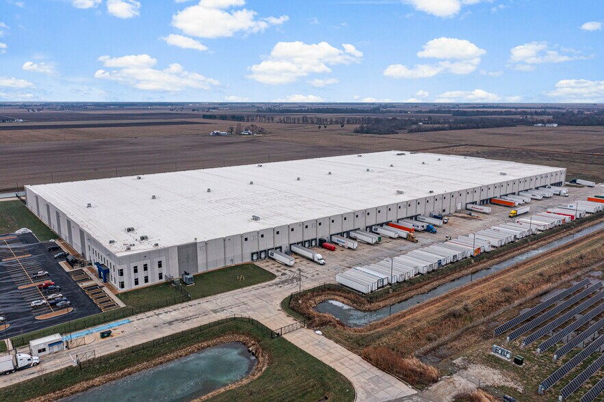 More Photos Of 1010 Brewbaker Dr, Saint Elmo Distribution For Lease