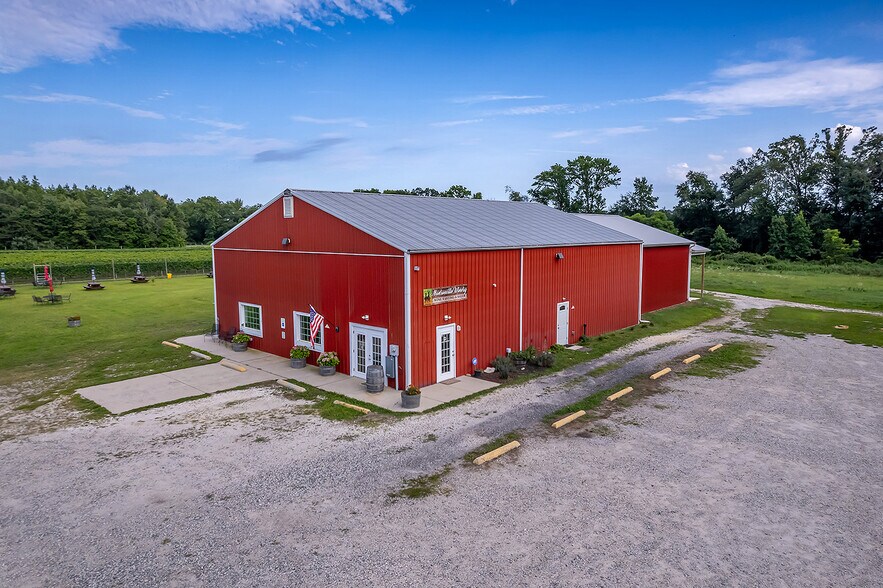 More Photos Of 314 Richwood Rd, Monroeville Winery Vineyard For Sale