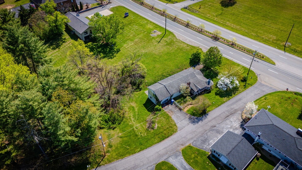 More Photos Of 1203 E Jackson Blvd, Jonesborough Office Residential For Sale