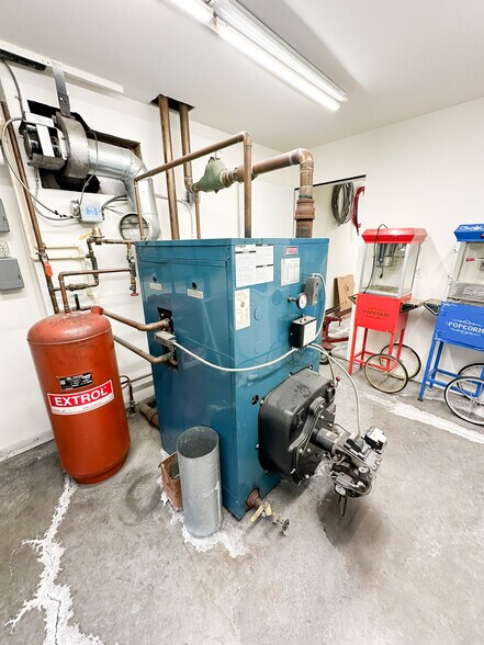 More Photos Of 121 Rental Ln, Grasonville Light Distribution For Lease