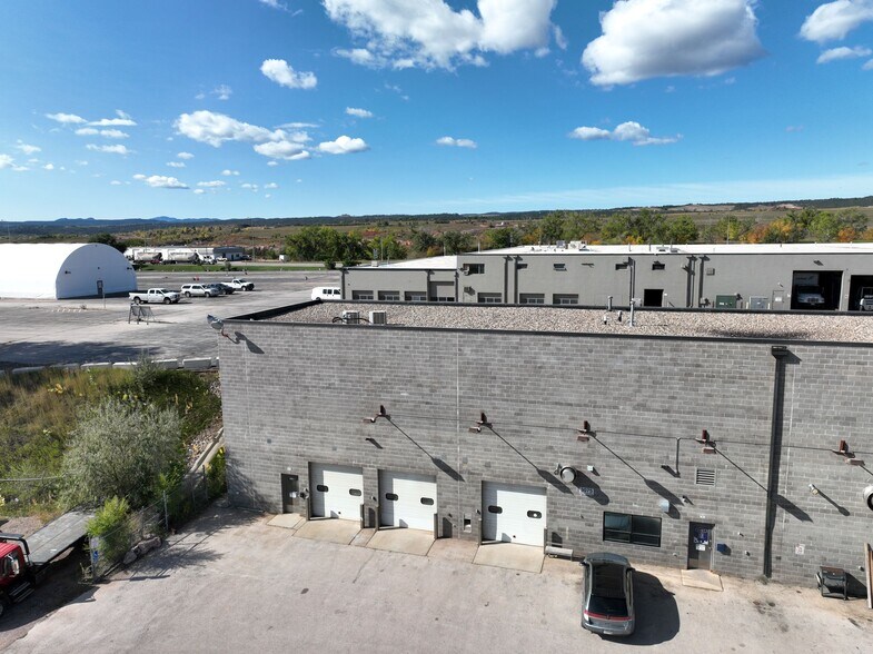 More Photos Of 3075 N Plaza Dr, Rapid City Distribution For Lease