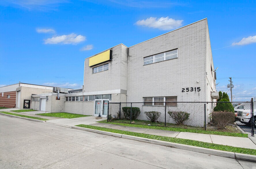 Primary Photo Of 25315 Kean St, Dearborn Industrial For Lease