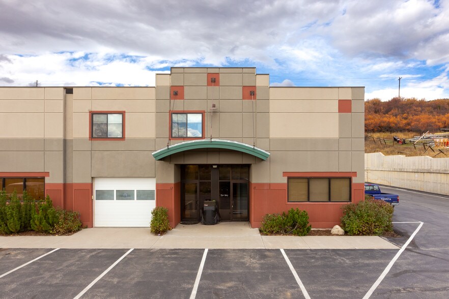 More Photos Of 2670 Copper Ridge Cir, Steamboat Springs Warehouse For Lease