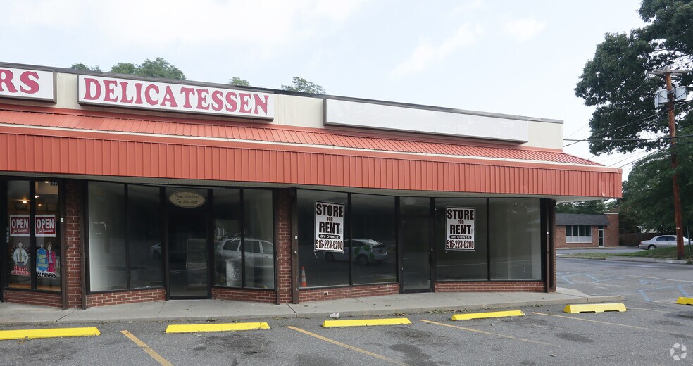 More Photos Of 623-629 E Main St, Kings Park Storefront For Sale