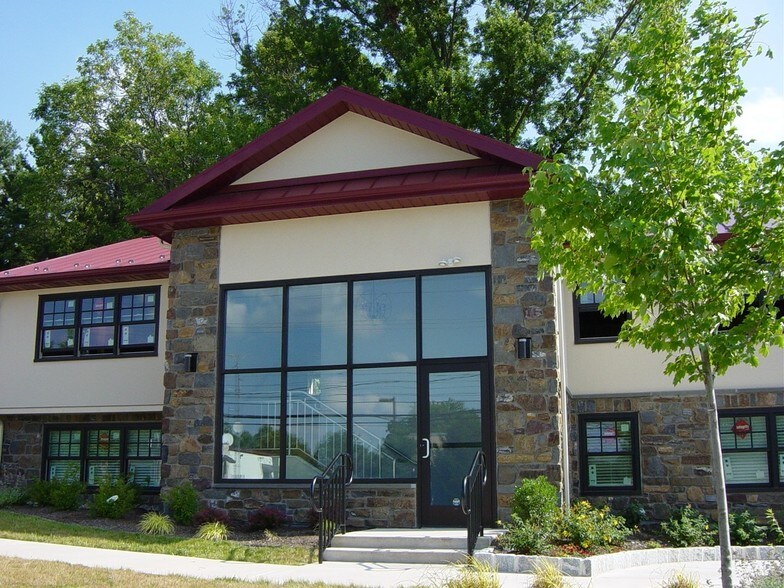 More Photos Of 240 W Germantown Pike, East Norriton Township Loft Creative Space For Lease