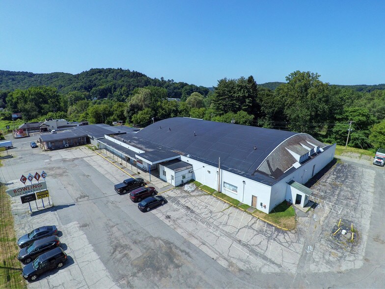 More Photos Of 109 Stockbridge Rd, Great Barrington Bowling Alley For Sale