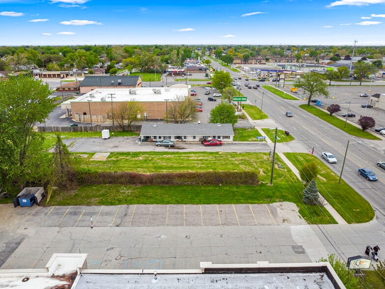 More Photos Of 228 Inkster Rd, Inkster Apartments For Sale