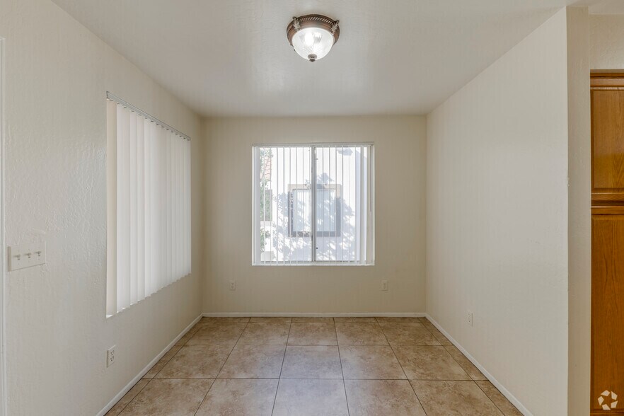 More Photos Of 1835 N 51st St, Phoenix Apartments For Sale