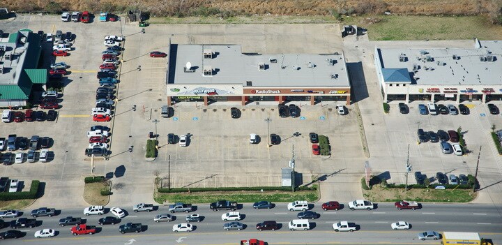 More Photos Of 5003 Highway 6 N, Houston Unknown For Lease