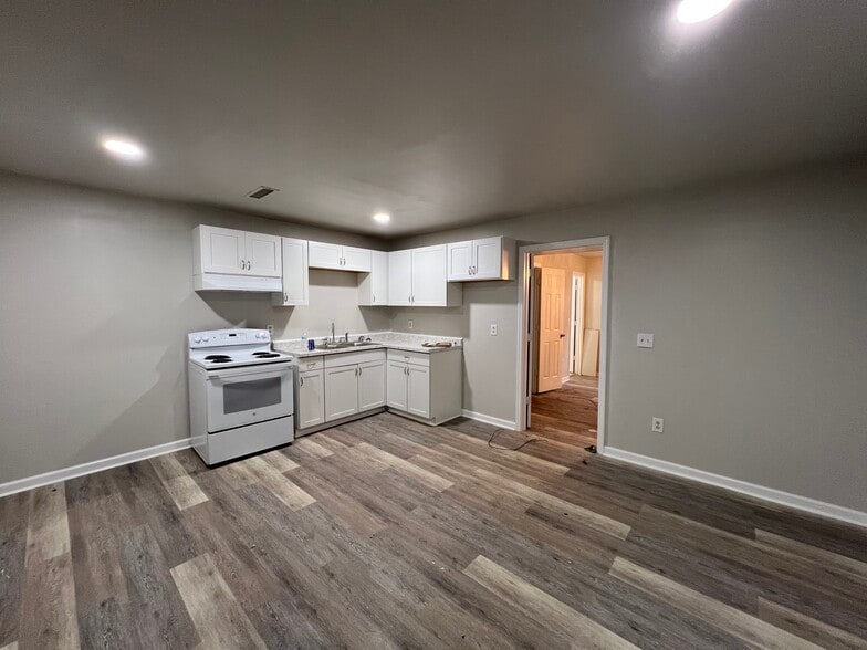 More Photos Of 3360 Apache St, North Charleston Apartments For Sale