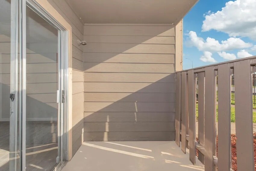 More Photos Of 9402 Synott Rd, Houston Apartments For Sale