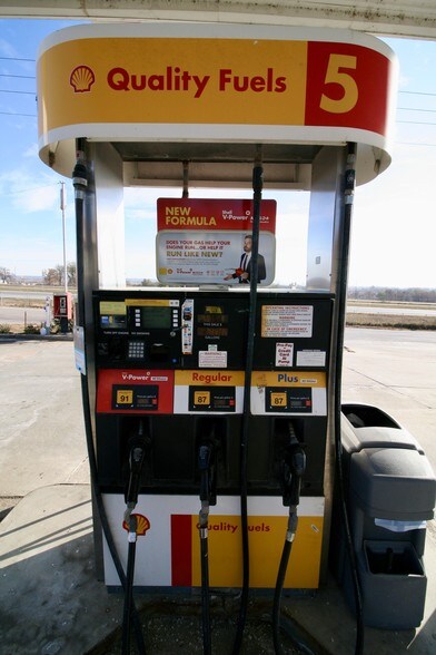 More Photos Of 16550 Us-75, Bellevue Convenience Store For Sale