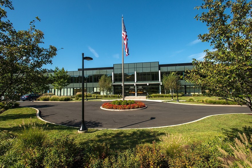 More Photos Of 260 Long Ridge Rd, Stamford Medical For Lease