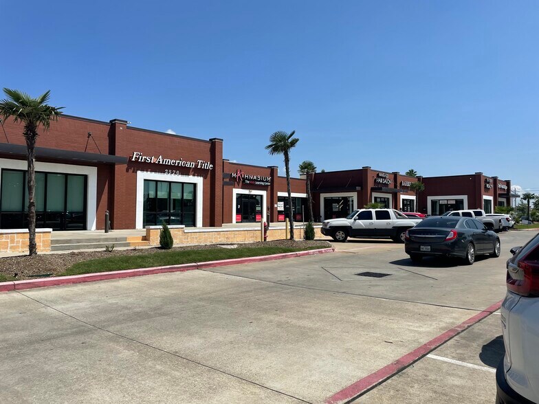 Primary Photo Of 2556 League City Parkway, League City Freestanding For Lease