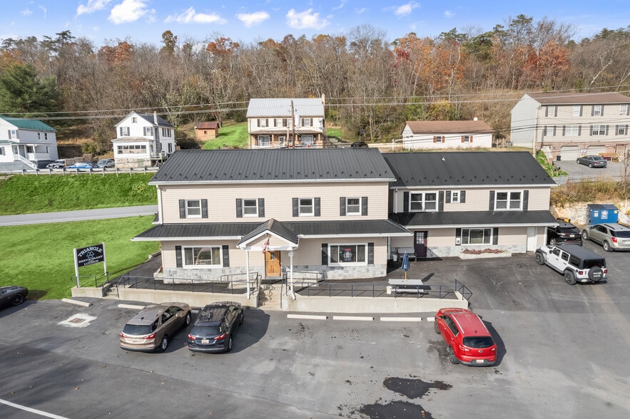 Primary Photo Of 200 E Main St, Hancock Restaurant For Sale