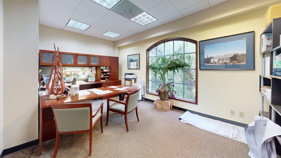 More Photos Of 4407 Bee Caves Rd, West Lake Hills Medical For Sale