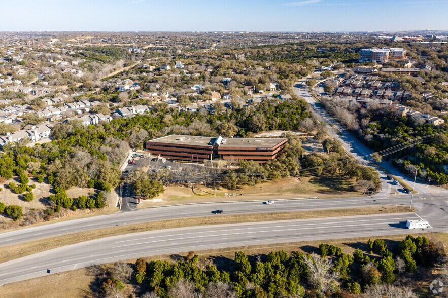More Photos Of 8834 N Capital of Texas Hwy, Austin Office For Lease