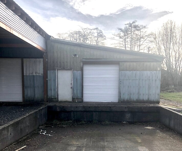 More Photos Of 770 13th St, Warrenton Warehouse For Lease