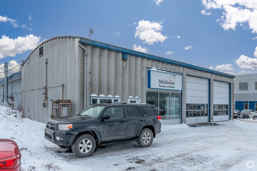 More Photos Of 4840-4864 Boul Guillaume Couture, Lévis Warehouse For Lease