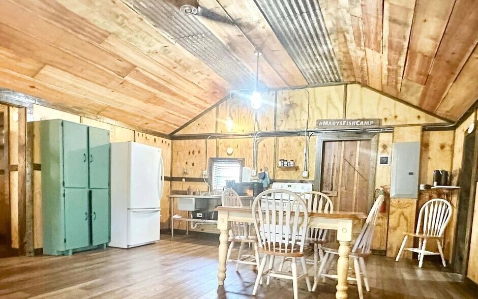 More Photos Of , Spring Hill Specialty For Sale