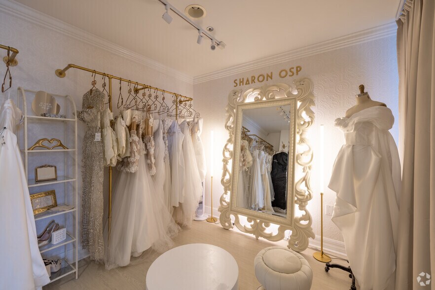 More Photos Of 25 SE 2nd Ave, Miami Office For Lease