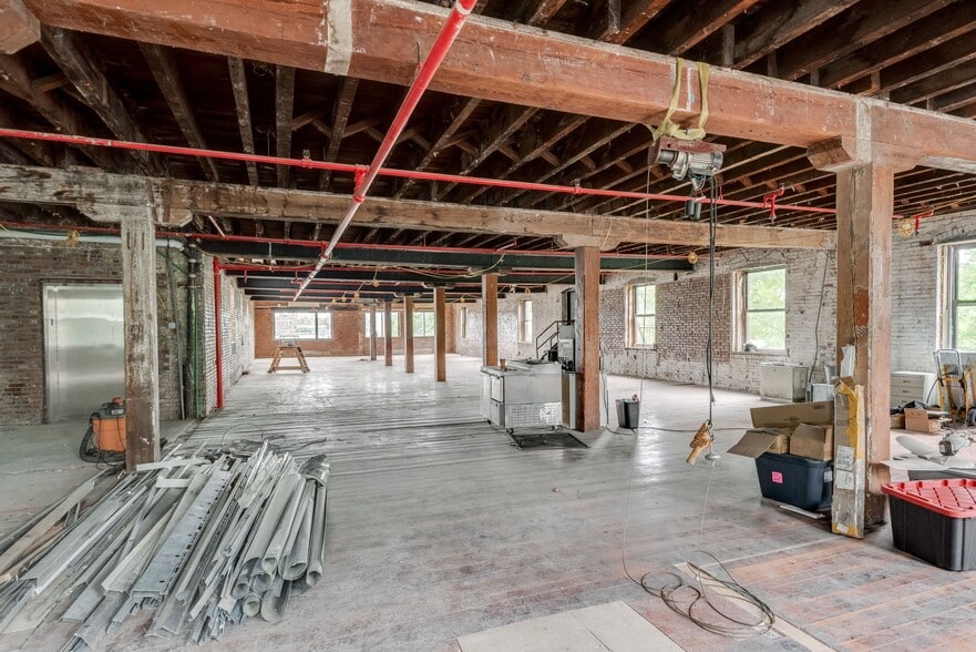 More Photos Of 110 Kent Ave, Brooklyn Warehouse For Sale